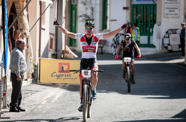 Mathieu van der Poel vyhrál hned 1. etapu letošní Afxentia Stage Race na Kypru