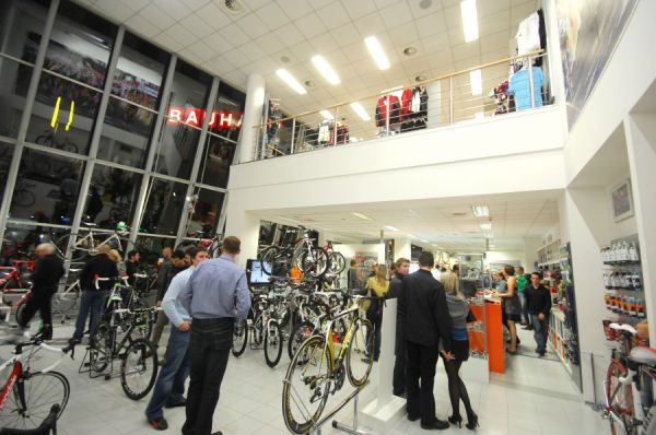 Slavnostní otevření nové prodejny XCR v Brně