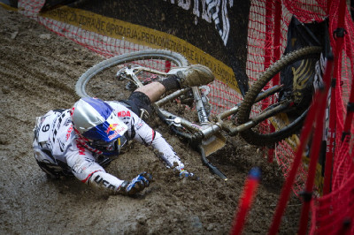 Michal Prokop končí v druhé zatáčce