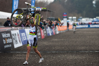 Irina Kalentieva vítězí