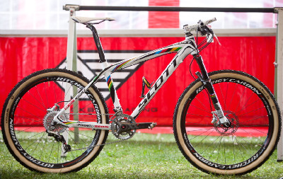 Scott Scale Nino Schurtera obrazem