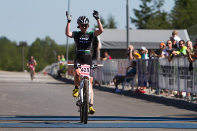 Mary McConneloug vítězí