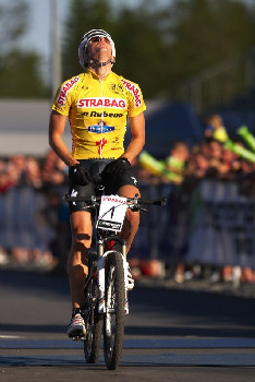 Jaroslav Kulhavý vítězí