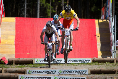 Tomáš Paprstka se s kládami příliš nepáral