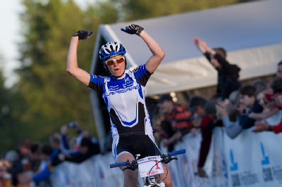 Cecile Ravanel vítězí