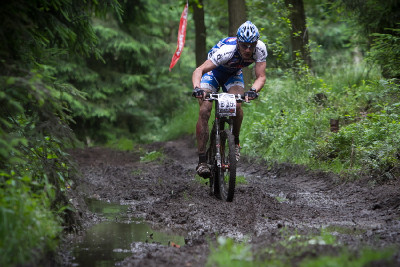 Jiří Ježek se ze špice vyřadil pádem a bojoval osamoceně o bronz
