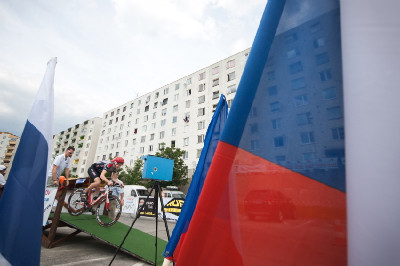 na mistráku nemůžou chybět vlajky