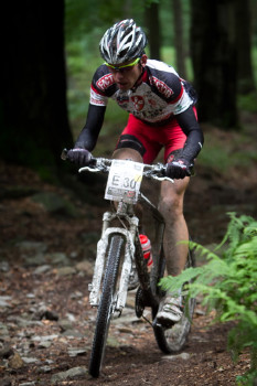 Tomáš Vokrouhlík odpadá pod Hvozdem od Jaroslava Kulhavého