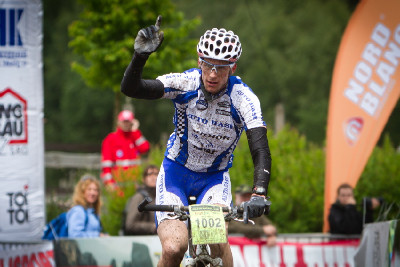 Martin Jakš vyhrává trasu B - 65 kilometrů