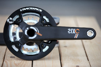 kanadský All Mountain karbon