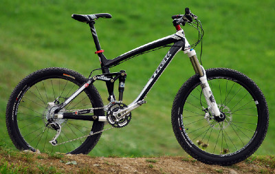 Remedy 8 - enduro TEST