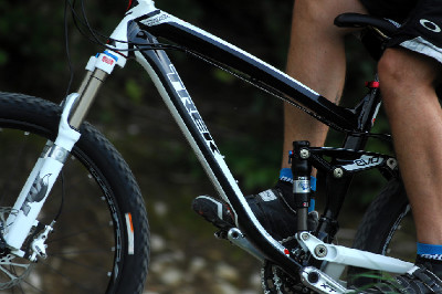 Remedy 8 - enduro TEST