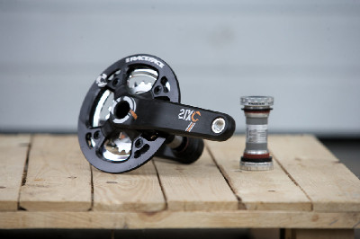 kanadský All Mountain karbon