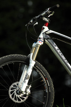 Remedy 8 - enduro TEST