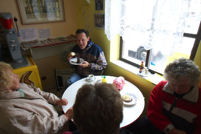 Komentátor České televize Ivan Mejtský načapán na mlsačce domácími fanynkami