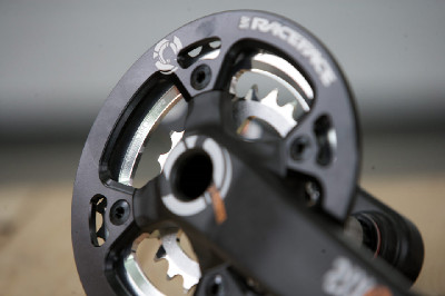 kanadský All Mountain karbon