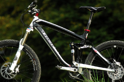 Remedy 8 - enduro TEST