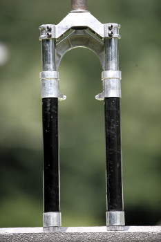 Manitou elastomerové retro vidlice