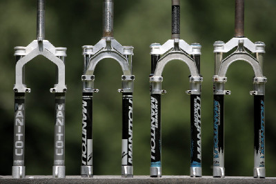 Manitou elastomerové retro vidlice