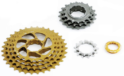 Shimano & KCNC pod drobnohledem