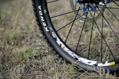 Giantí karbon Trance X