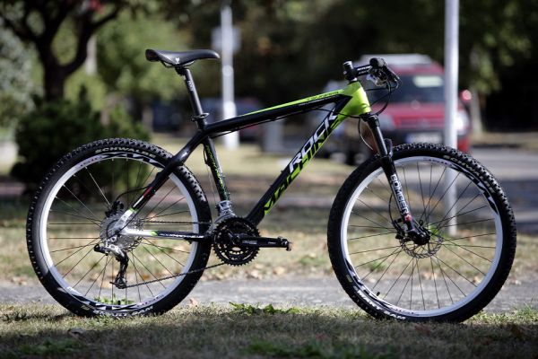 Rock Machine Tsunami obrazem