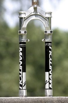 Manitou elastomerové retro vidlice