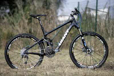 Giantí karbon Trance X