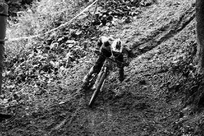 drážkou sem, drážkou tam