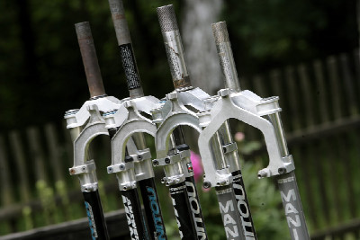 Manitou elastomerové retro vidlice