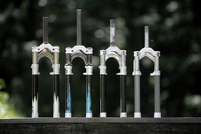 Manitou elastomerové retro vidlice