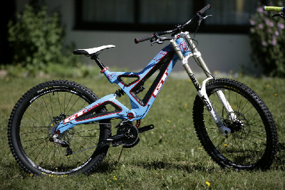 Gravity bike GT 2011