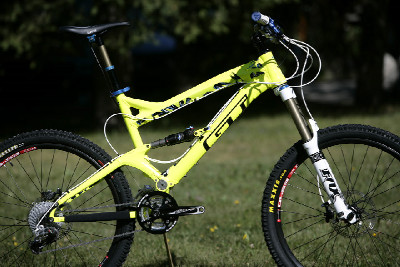Gravity bike GT 2011