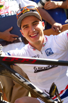 Nino Schurter a nový Scott 899