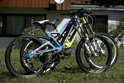 Gravity bike GT 2011