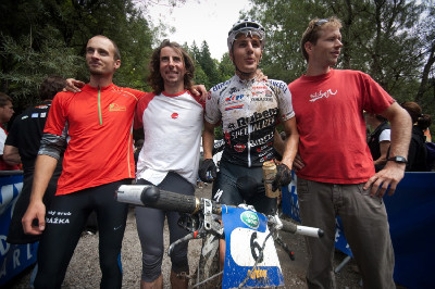 Jaroslav Kulhavý a tým OpavaNet / Tilak vítězí