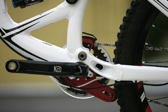 FR a DH novinky Specialized 2011