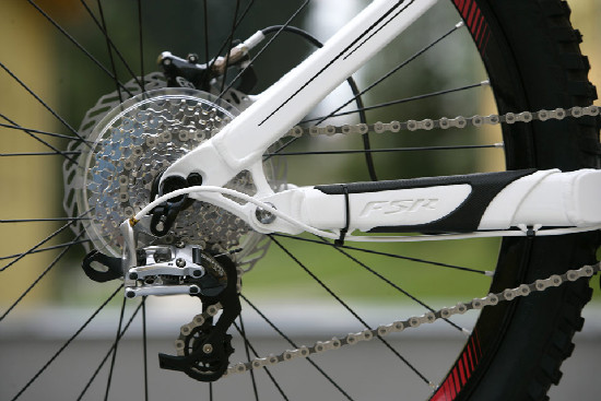 FR a DH novinky Specialized 2011