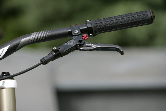 FR a DH novinky Specialized 2011