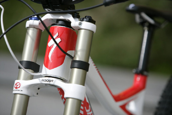 FR a DH novinky Specialized 2011