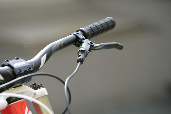 FR a DH novinky Specialized 2011