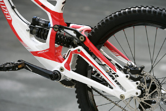 FR a DH novinky Specialized 2011