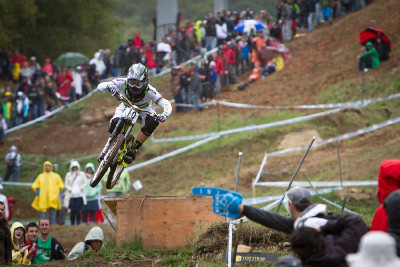 mistrovská jízda Sama Hilla