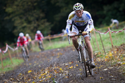 Zdeněk Štybar odjíždí soupeřům v prvním kole