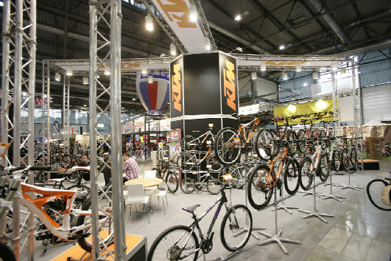 Bike Brno stánky 2011