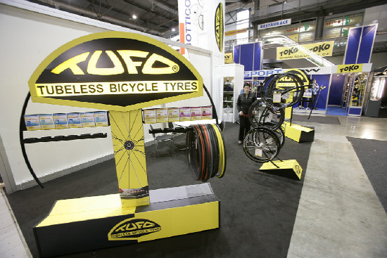 Bike Brno stánky 2011