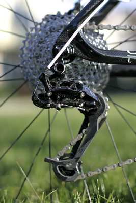 První karbon od Kony