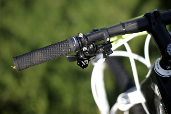 První karbon od Kony