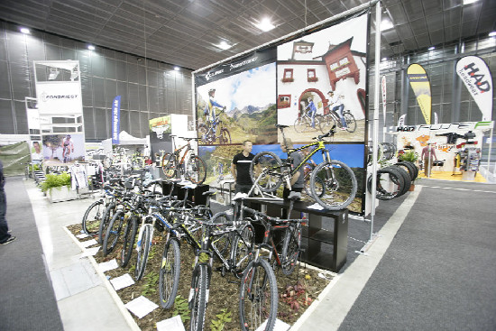 Bike Brno stánky 2011