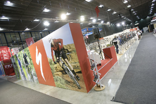 Bike Brno stánky 2011